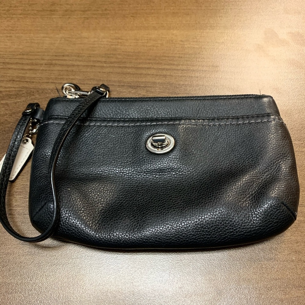 Black Leather Coach Wristlet